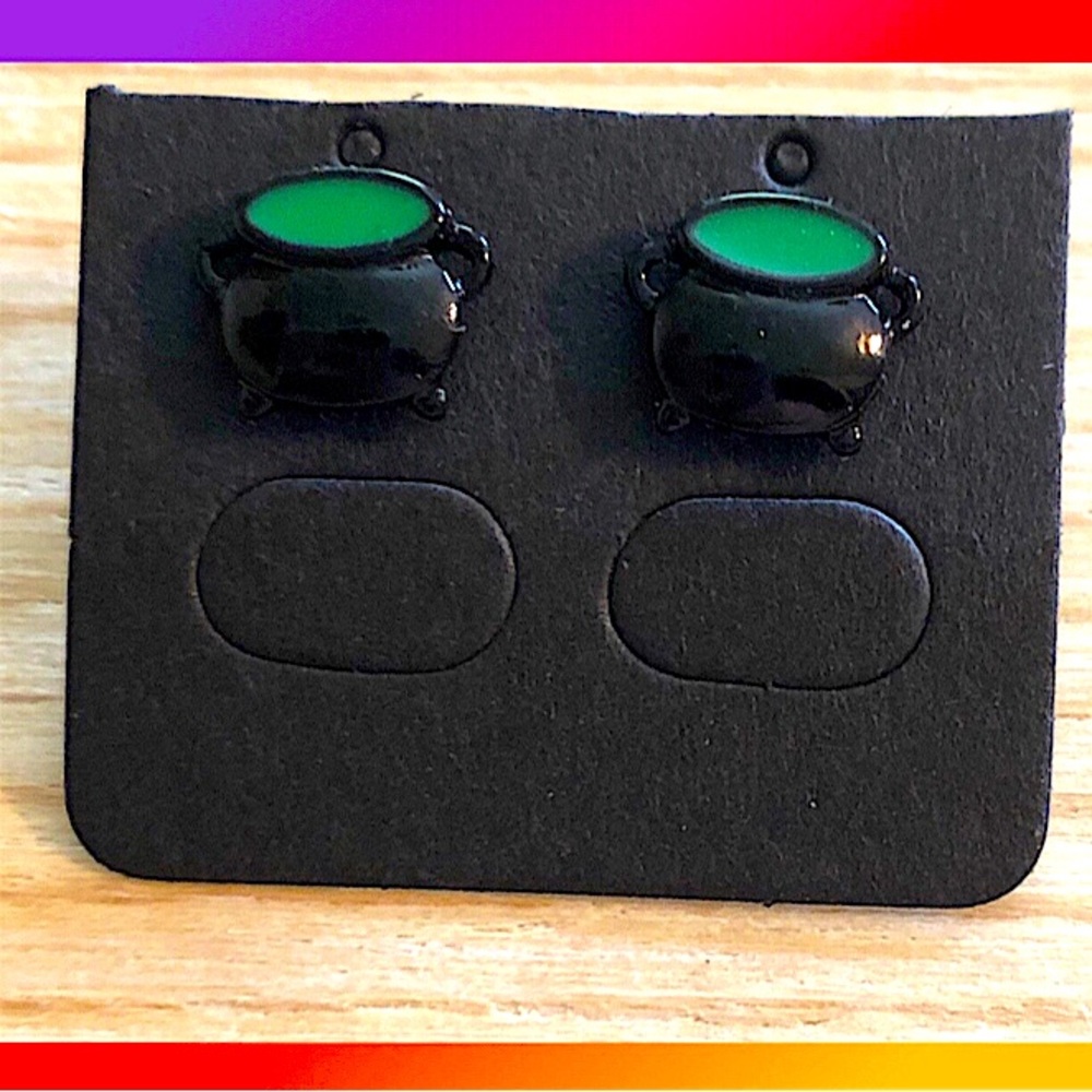 New Black Witches Pot Earrings